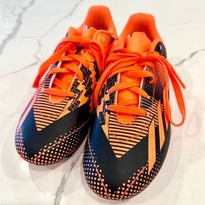 Boys Soccer Cleats-Size 2